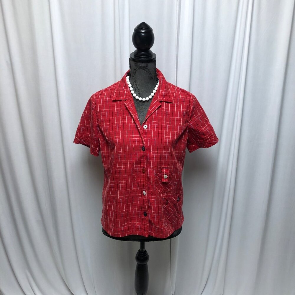 City Blues Koret Shirt Womens Size Small Red Unique Buttons Pockets Short Sleeve